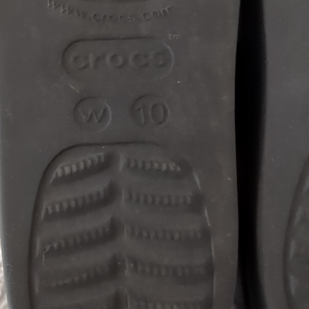 Crocs Iconic Comfort Slides in Black - Picture 8 of 8